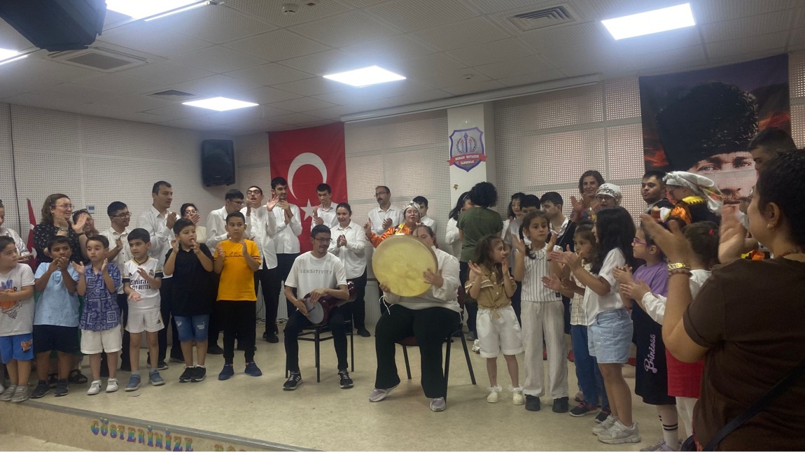 ÖZEL GENÇLERİMİZLE FARKINDALIK GÜNÜ GÖSTERİSİ